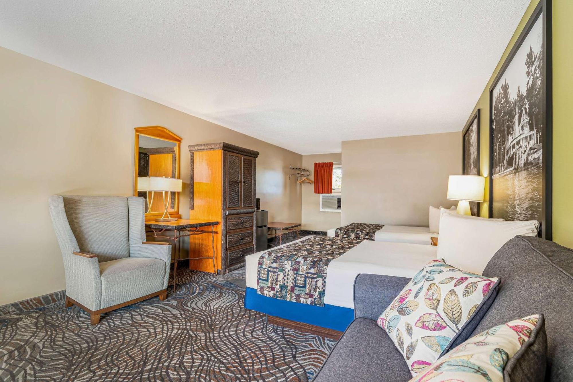 Super 8 By Wyndham Lake George/Downtown Екстериор снимка