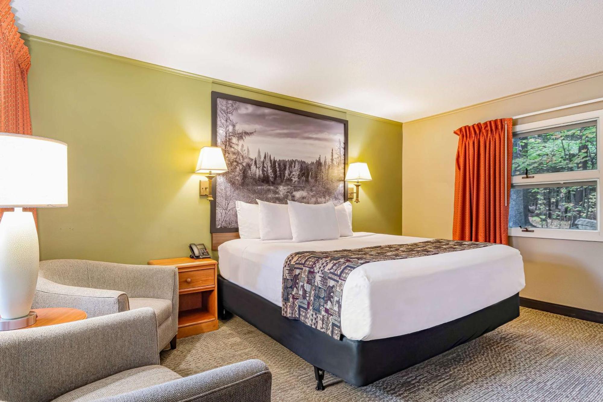 Super 8 By Wyndham Lake George/Downtown Екстериор снимка