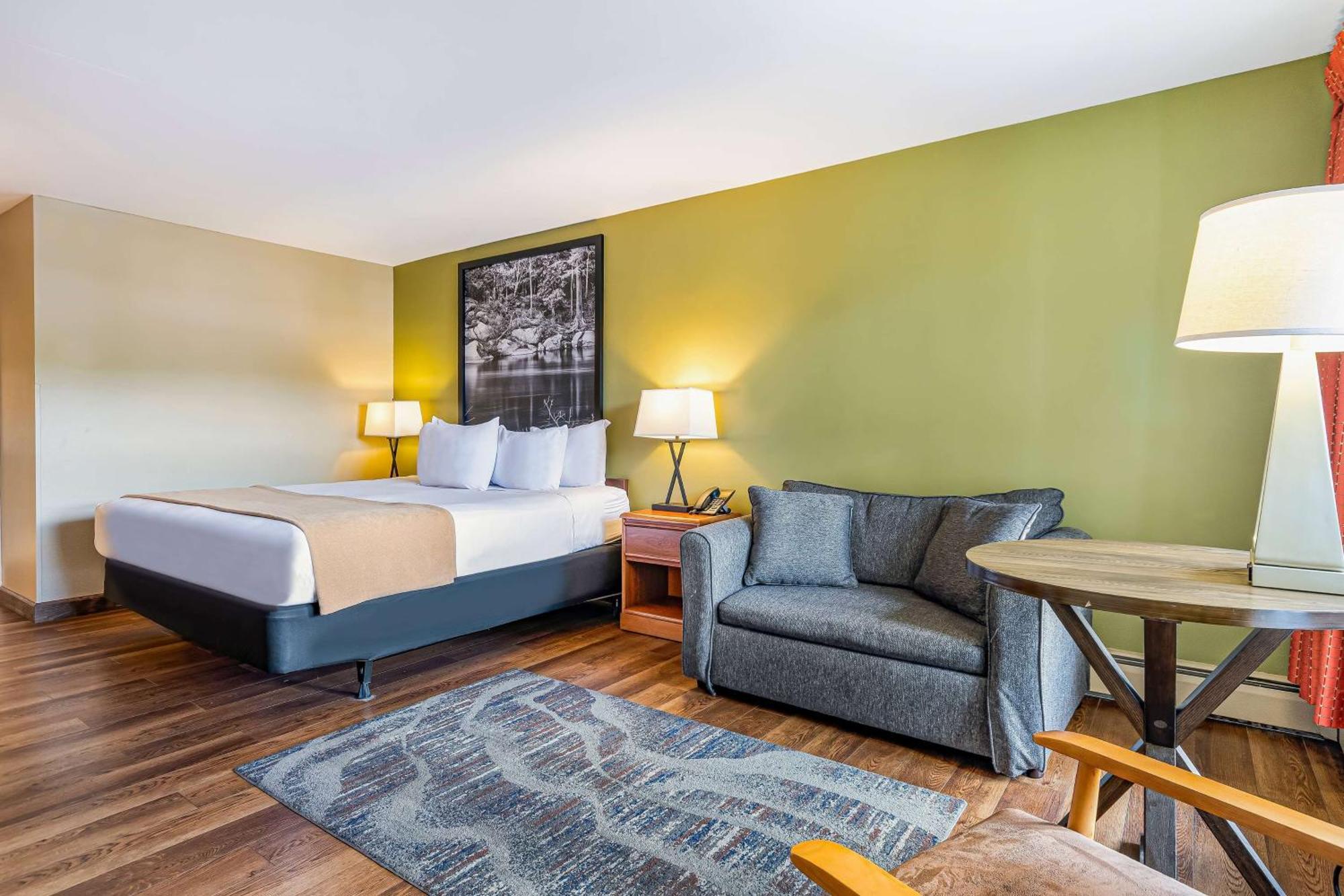 Super 8 By Wyndham Lake George/Downtown Екстериор снимка
