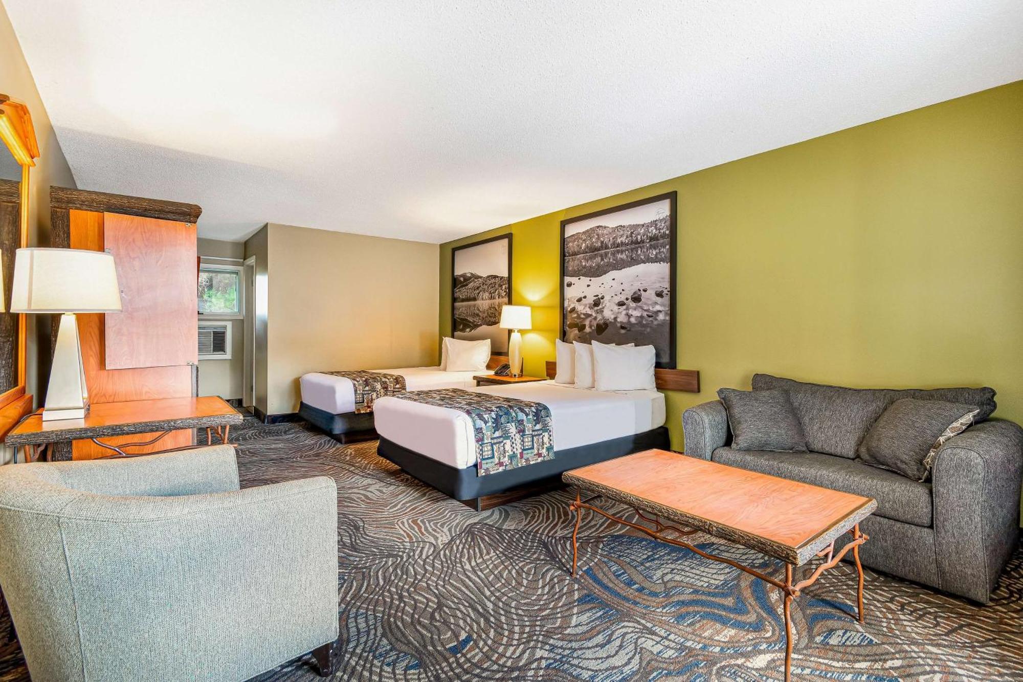 Super 8 By Wyndham Lake George/Downtown Екстериор снимка