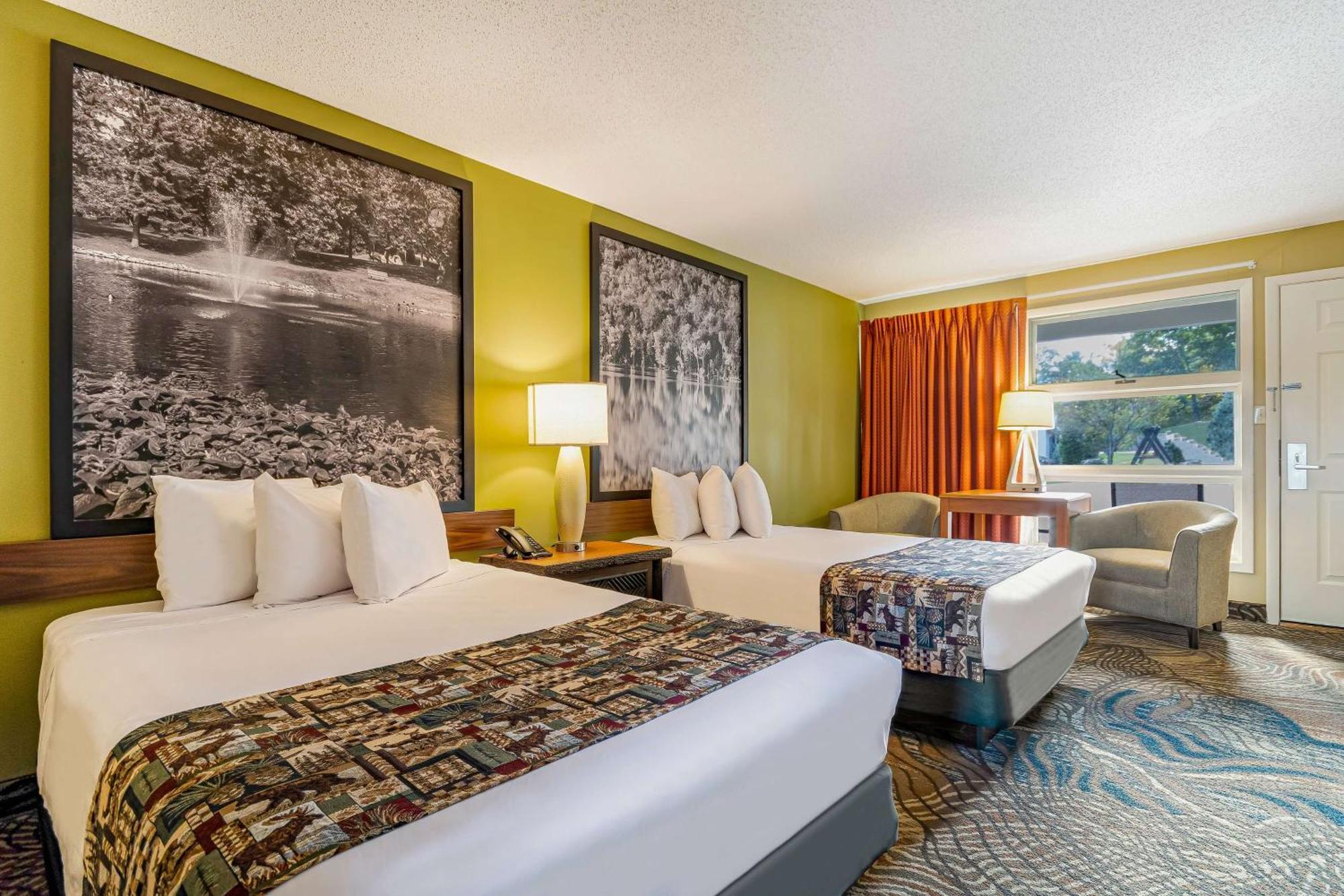 Super 8 By Wyndham Lake George/Downtown Екстериор снимка